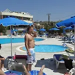 Elvita فندق كوتاري