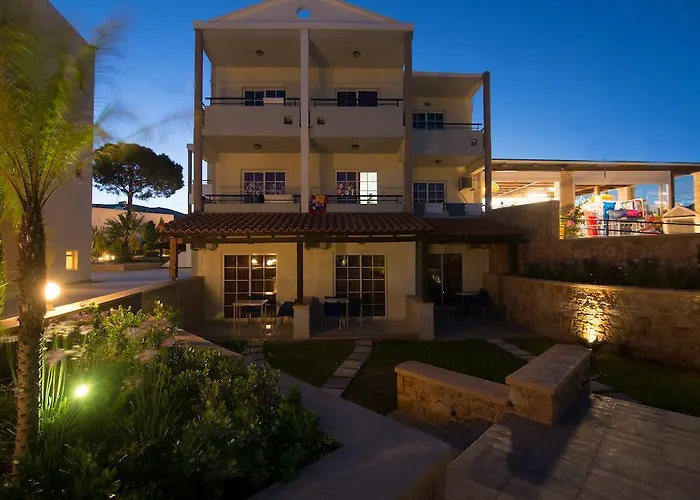 Elvita 2* كوتاري