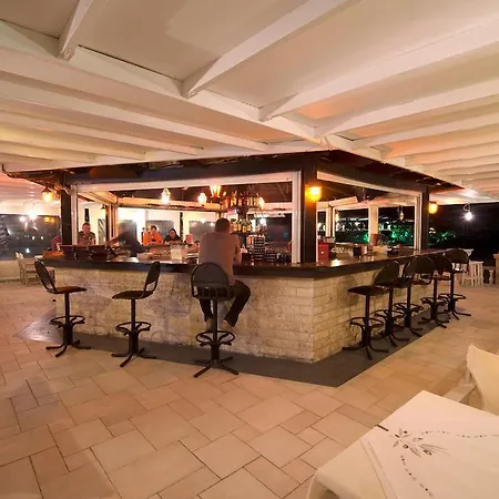 Elvita Hotel