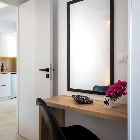 Elvita Hotel 2*